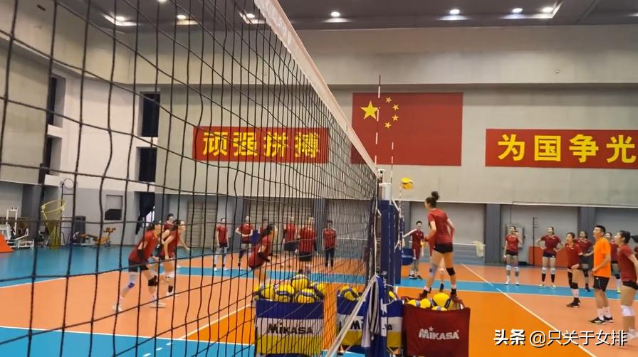 郎平最新训练视频,郎平谈女排最新比赛