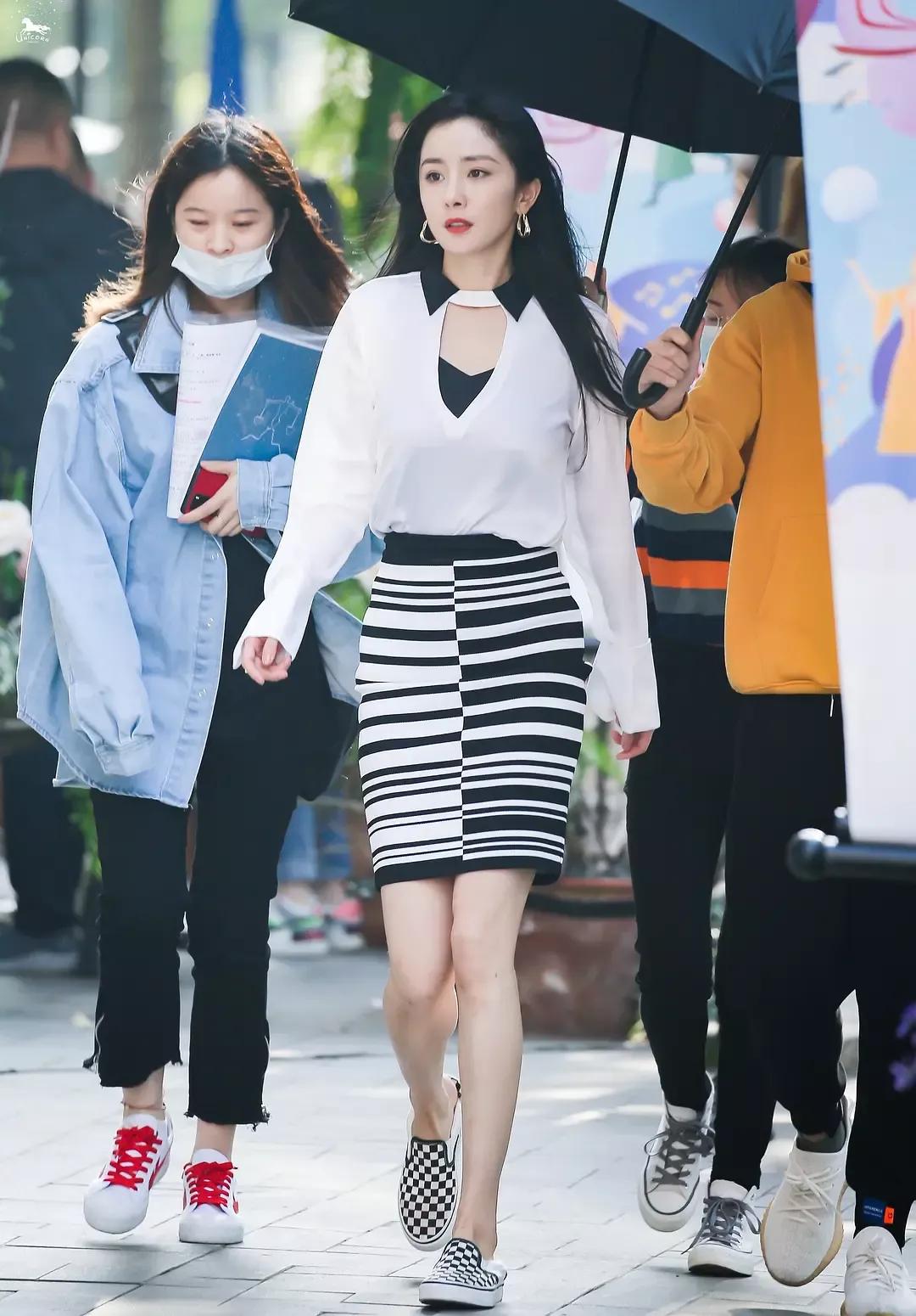 宋祖儿同款鞋杨幂同款鞋,杨幂宋妍霏穿什么鞋