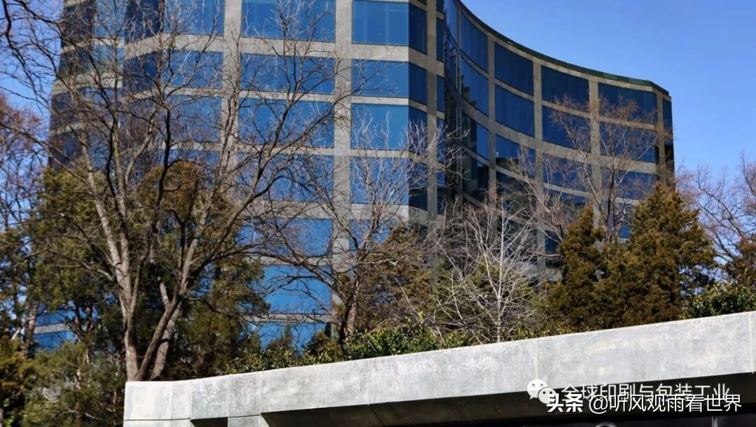 从纸张到包装：国际纸业为什么选择剥离其印刷纸业务？