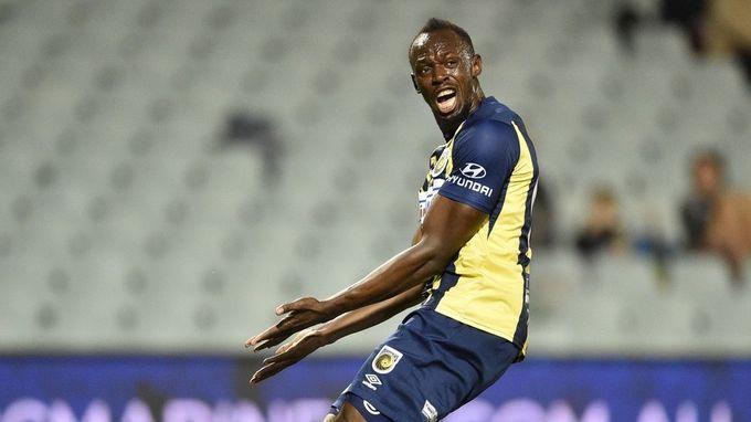 博尔特还踢足球吗,博尔特有踢过足球吗