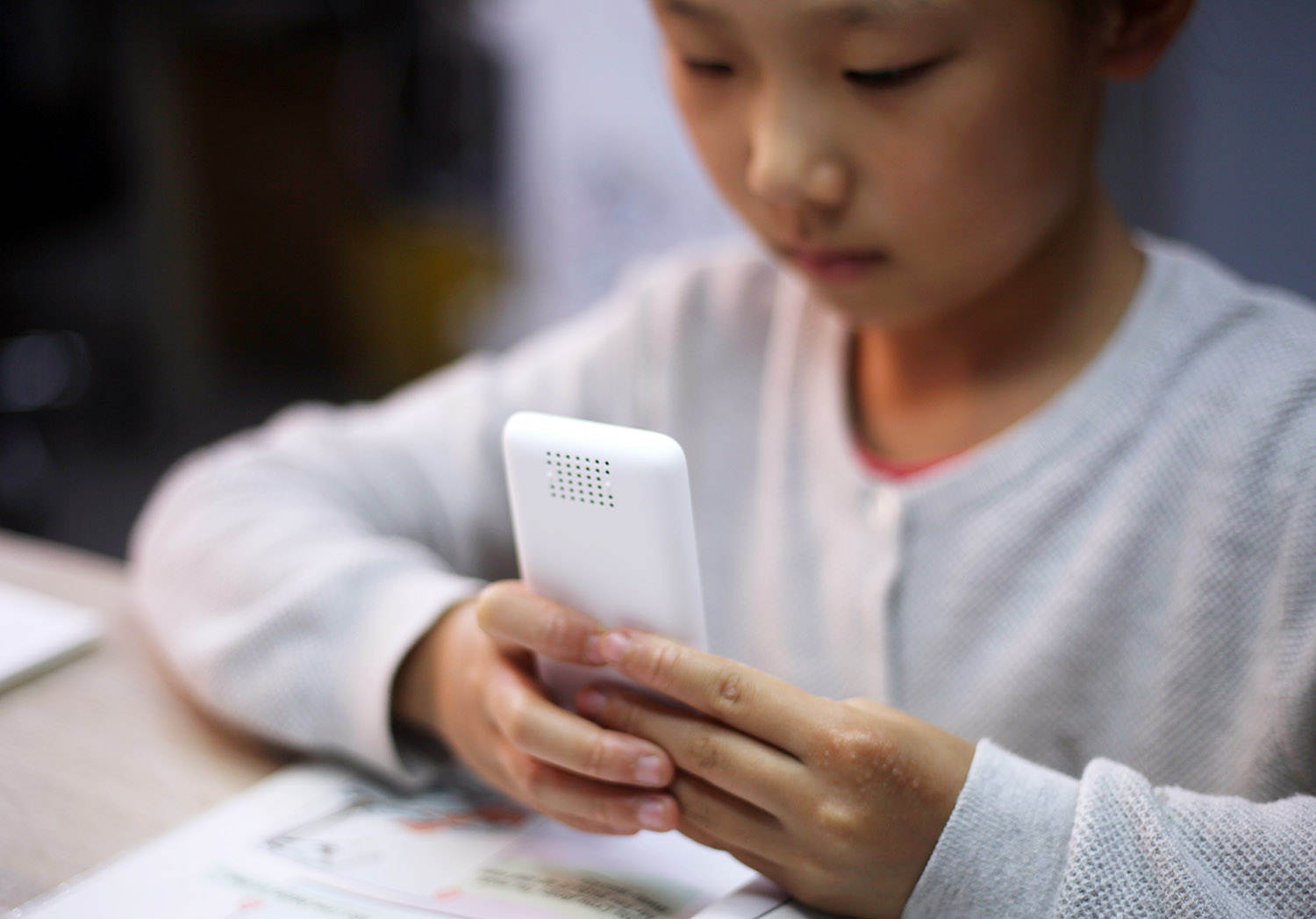 有道听力宝和倾听者哪个好用,有道听力宝对英语怎么提升