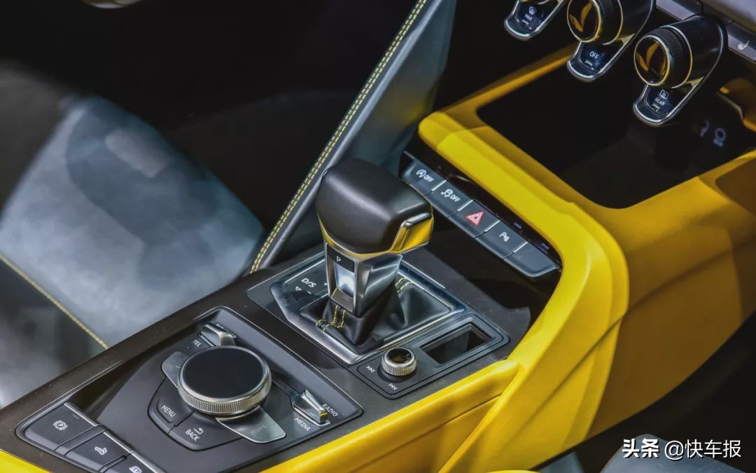 奥迪r8感受一下它的气场,奥迪r8是不是你心中的梦想之车