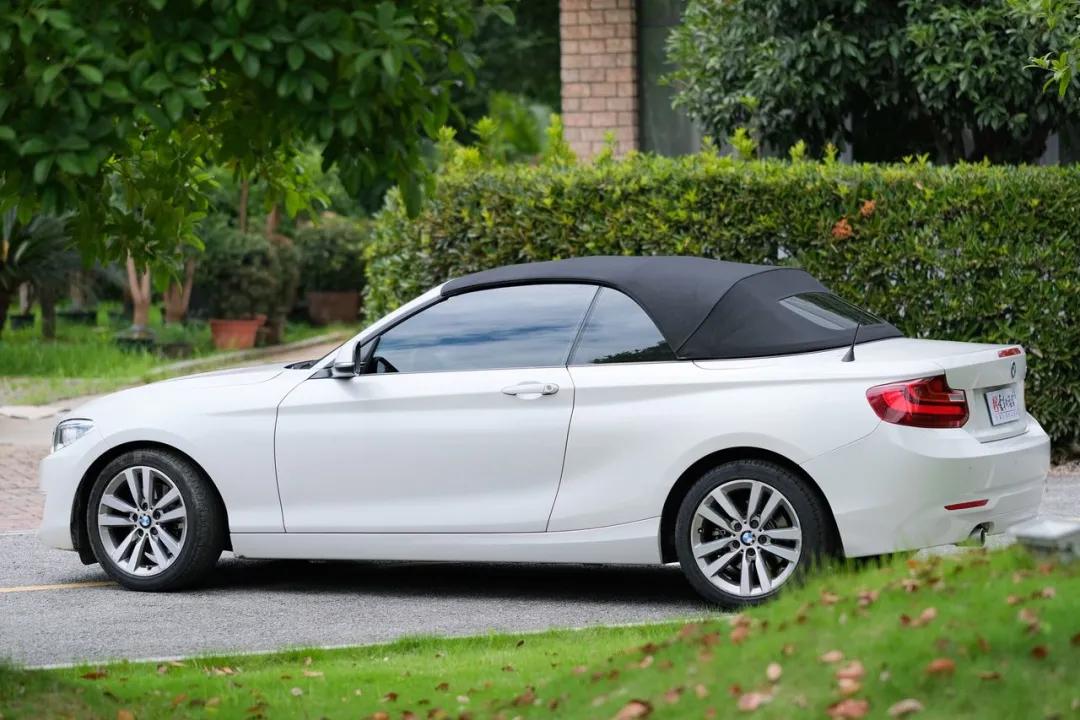 宝马220i有七座的吗,宝马220i最新款