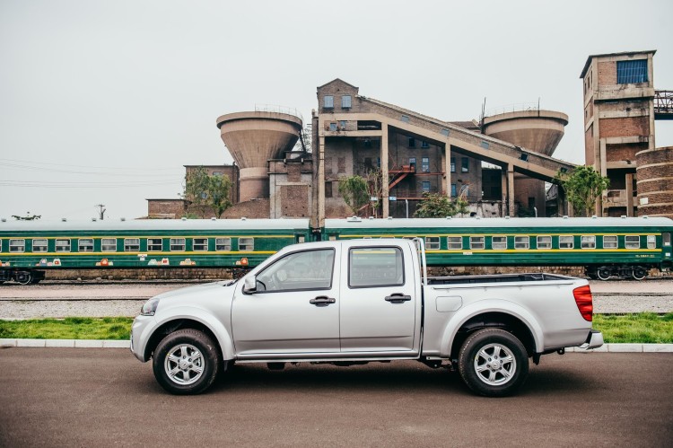 风骏5柴油版2.0两驱低配新车,风骏51.5t汽油版什么时候上市