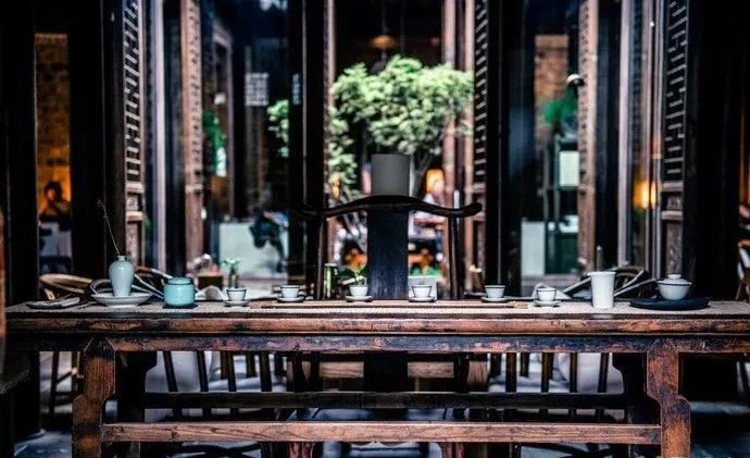 这几条美食街才是人气最旺的地方,最值得去的10条美食街