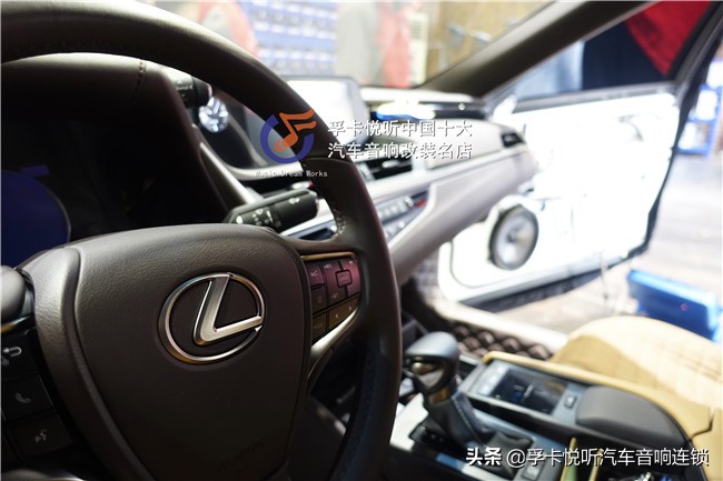 10款雷克萨斯es300音响改装,粤声雷克萨斯es300汽车音响改装