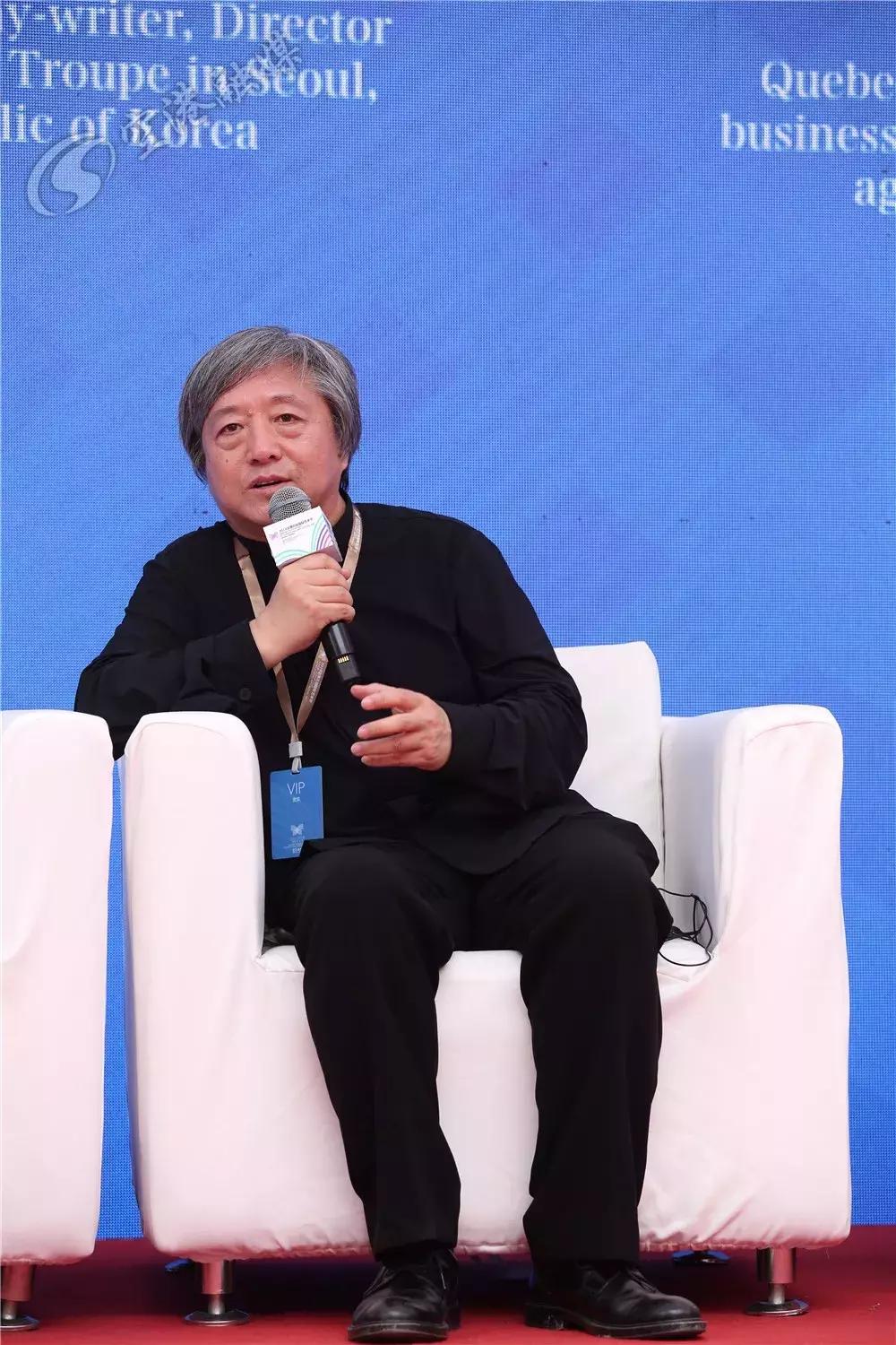 来成都打卡空港花田,成都双流空港花田打卡看飞机