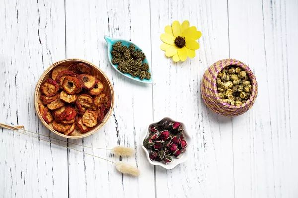 菊花泡水推荐饮品有哪些,经常喝点菊花泡的水有什么好处