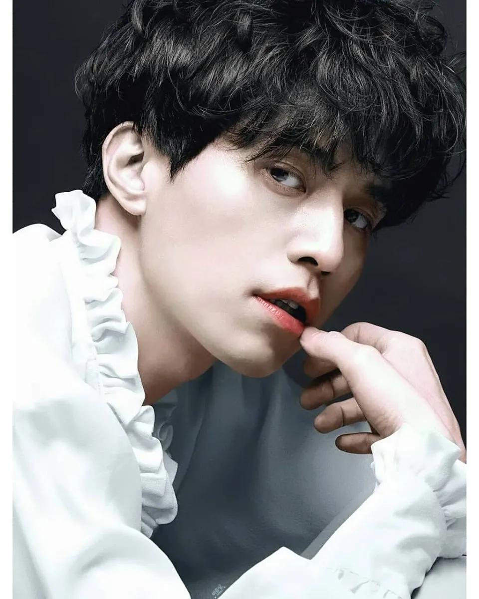 哪个男星演的狐狸精好看,长得像狐狸精的男明星
