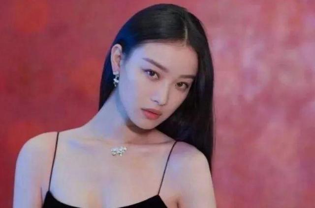 张碧晨刘浩存热依扎李一桐,张碧晨杨幂热依扎上热门