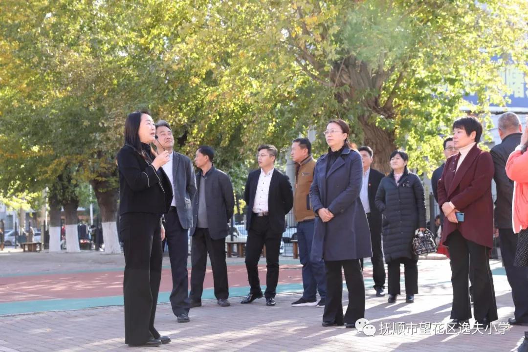 鸿鹄展翅壮志凌云,鸿鹄展翅凌云志鹏程万里