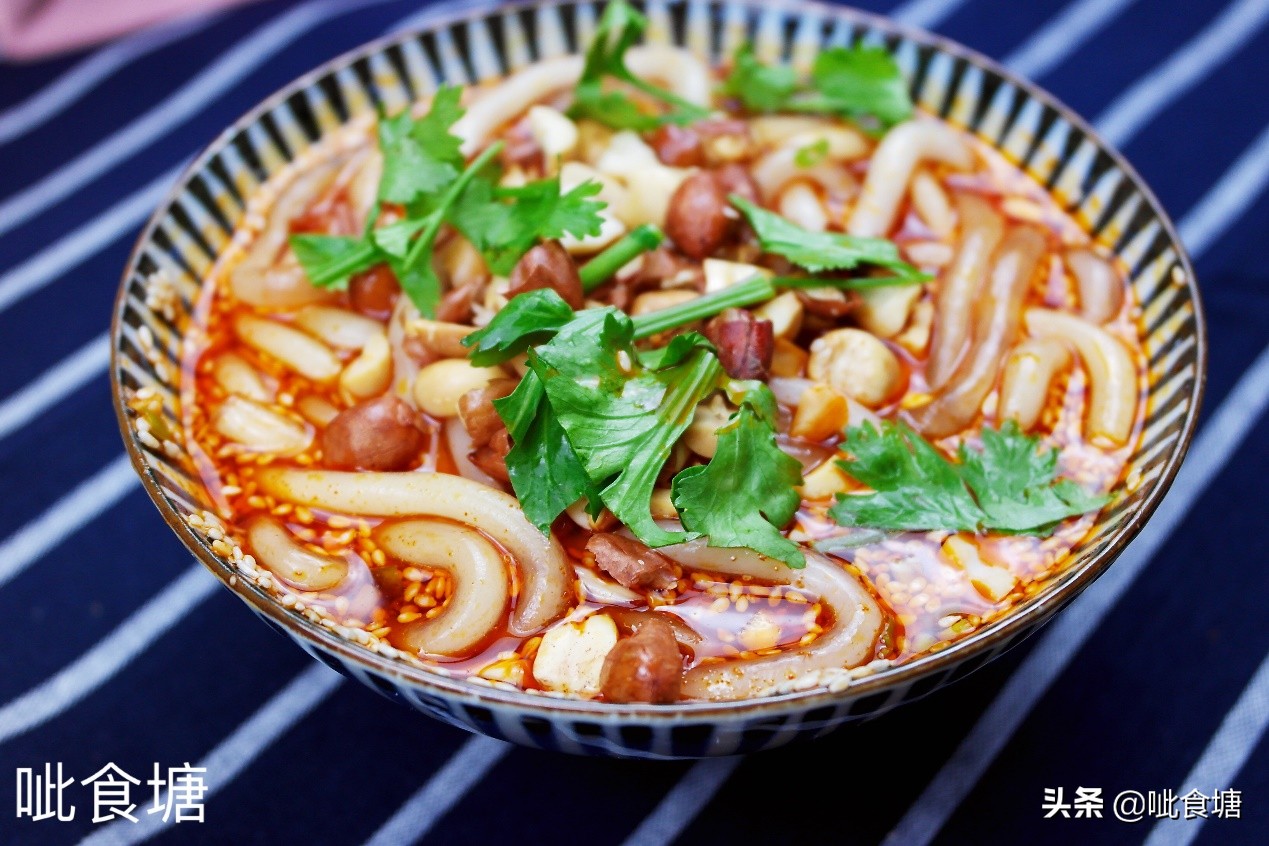 减脂期也可以吃的土豆酸辣粉,酸辣土豆粉减肥食谱图片