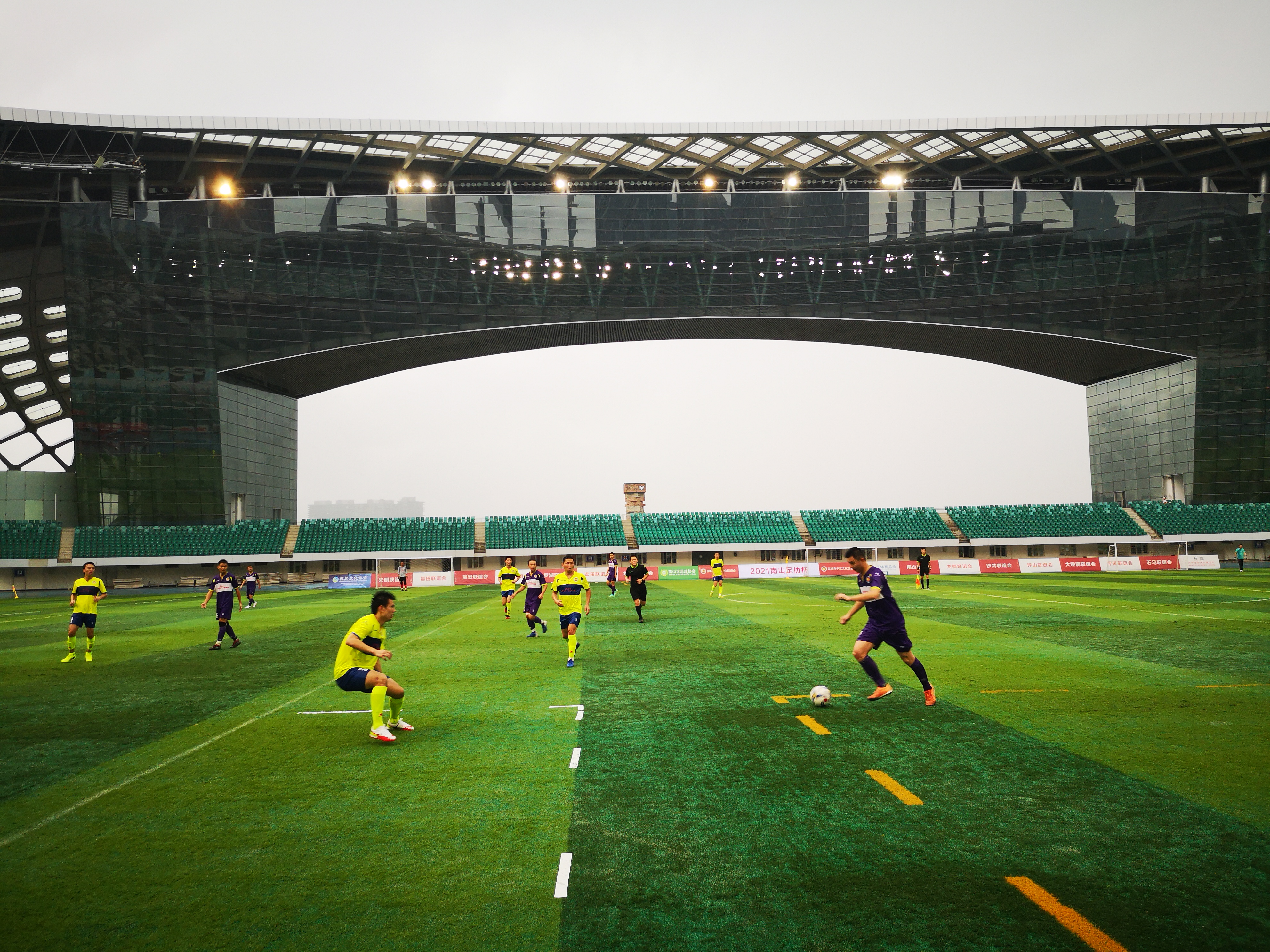“宁促会杯”足球赛在春茧落幕，宝安联谊会夺冠