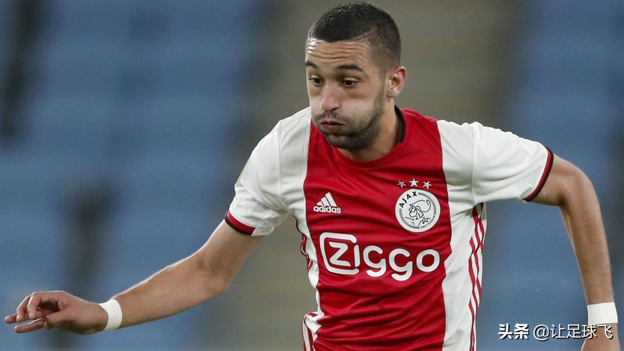 励志的齐耶赫！他曾因父去世差点放弃足球，如今肩负蓝军复兴大业