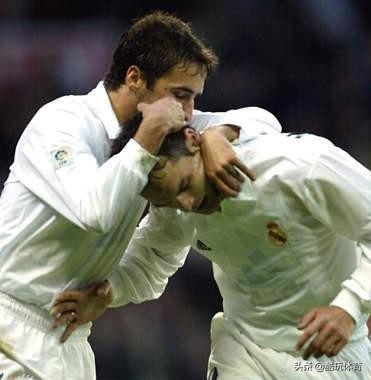 足球场上的亲吻后续,足球场上的豪情