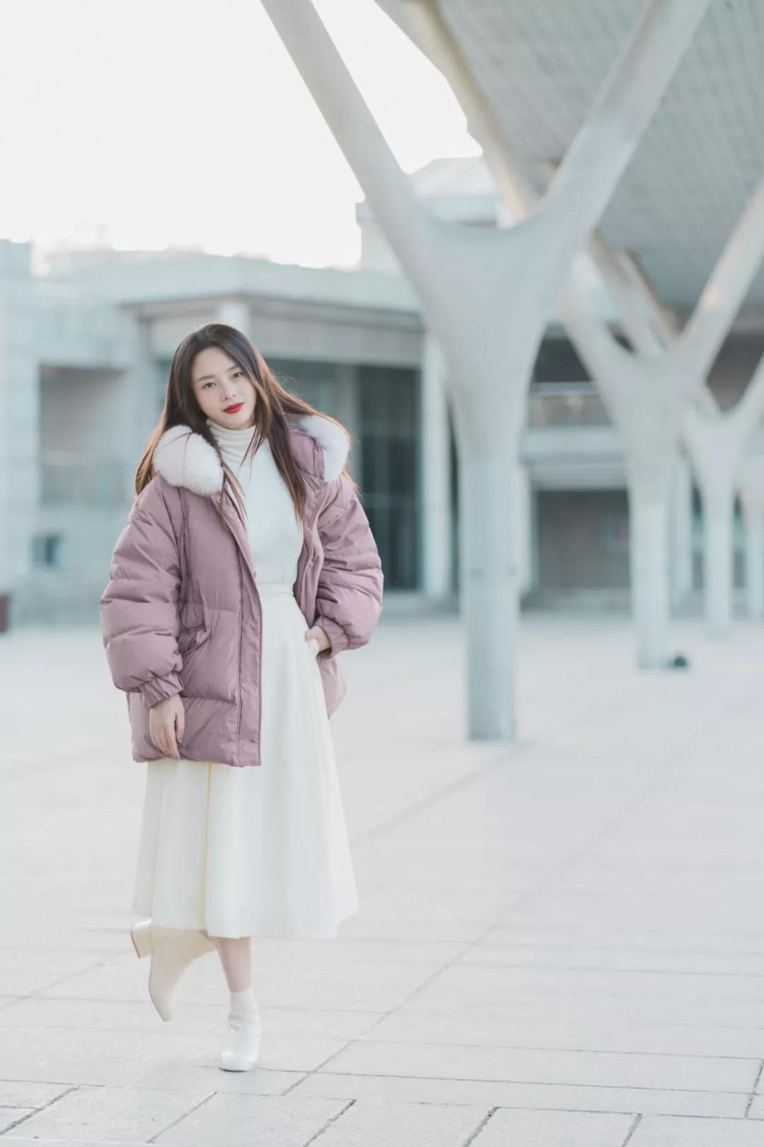 你还在穿小高领吗？这件内搭=很贵