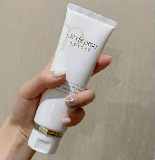 最好的大牌美白洗面奶是什么牌子,干皮洗面奶推荐排行榜大牌学生