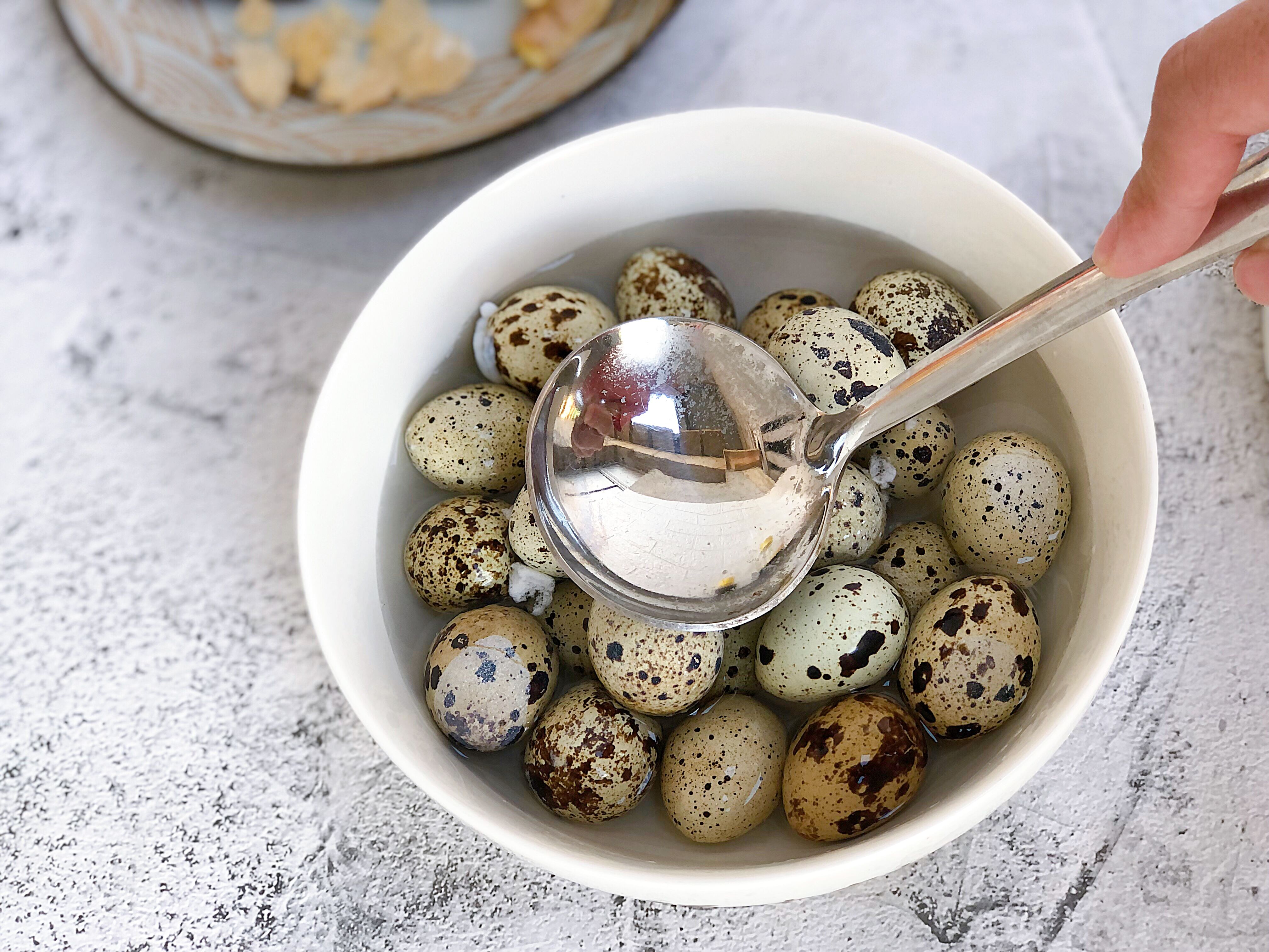 鹌鹑蛋的家常做法五香鹌鹑蛋,五香鹌鹑蛋详细做法