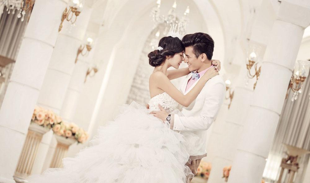 婚礼logo效果展示怎么做,如何制作婚礼logo剪影