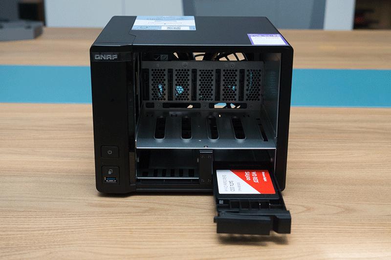 威联通TVS-951N的办公应用：改稿再多也不愁，想回哪稿就哪稿