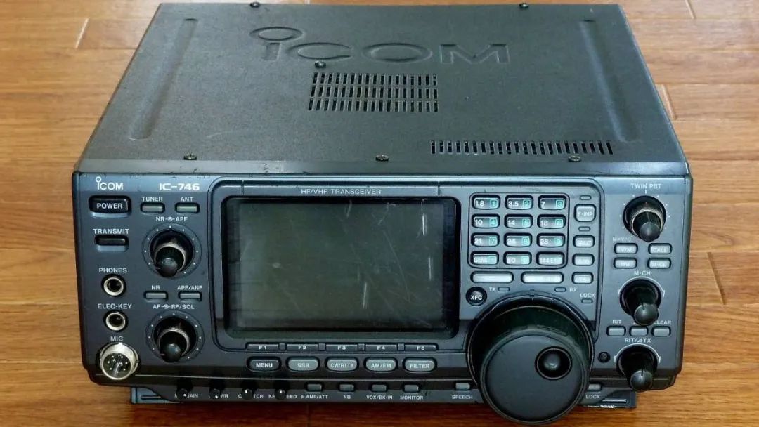 专业维修老式电视收音机,专业维修老式收音机直播