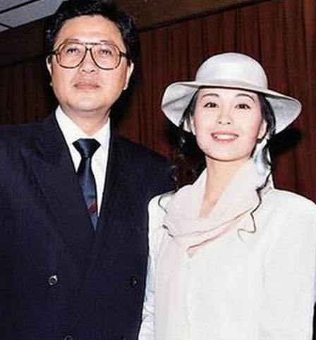 21岁嫁4婚丈夫，结婚13天成寡妇，被*养包**4年醒悟给正室斟茶求原谅