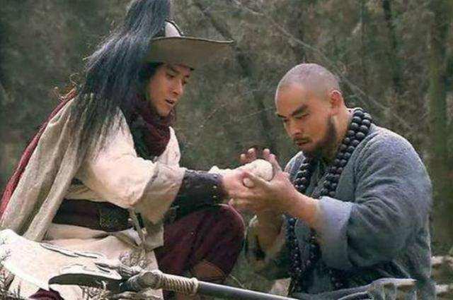 花和尚表现了鲁智深什么特征,花和尚鲁智深性格特点