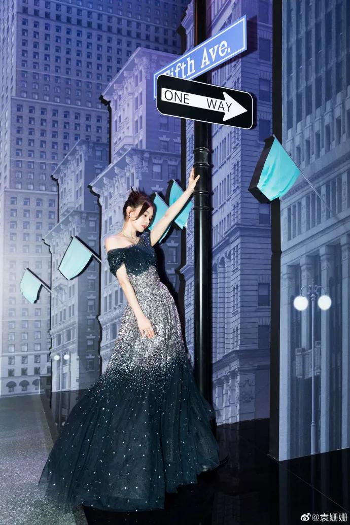 马甲线女王袁姗姗打拳击,袁姗姗马甲线女王全集