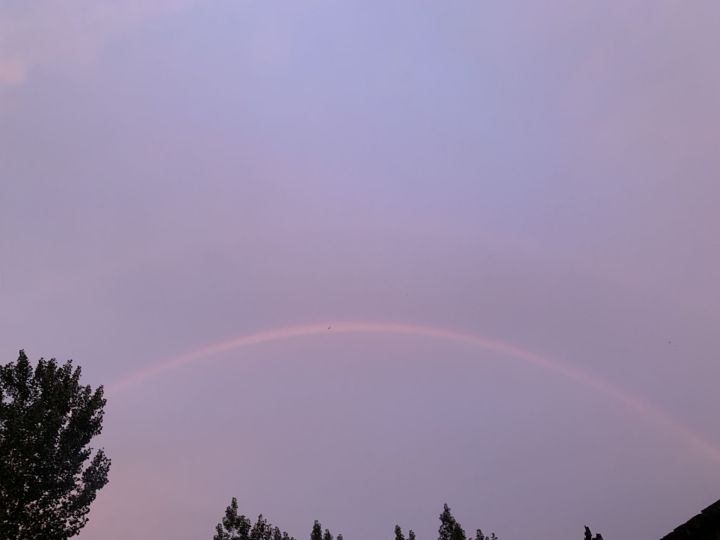 你最舍不得换的壁纸,朋友圈背景图插画