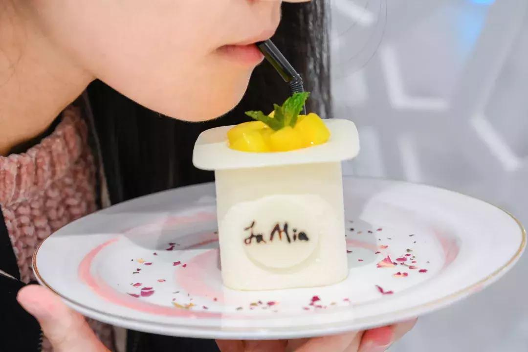 LAMIA甜物博物馆の圣诞限定来了，以爱和节日的名义，享用甜蜜~