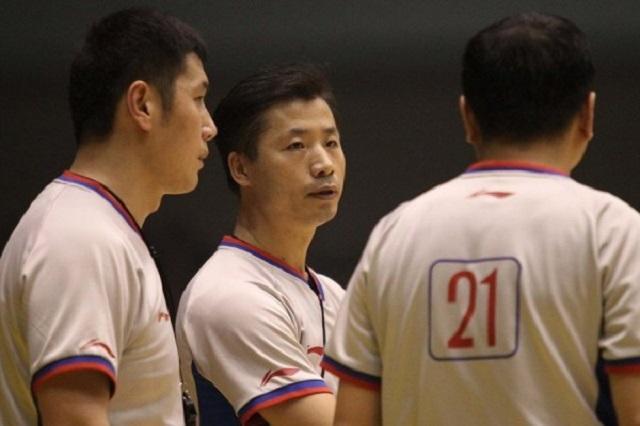 戏耍李春江的39号裁判身份揭秘！国际裁判，副教授职称，有论文