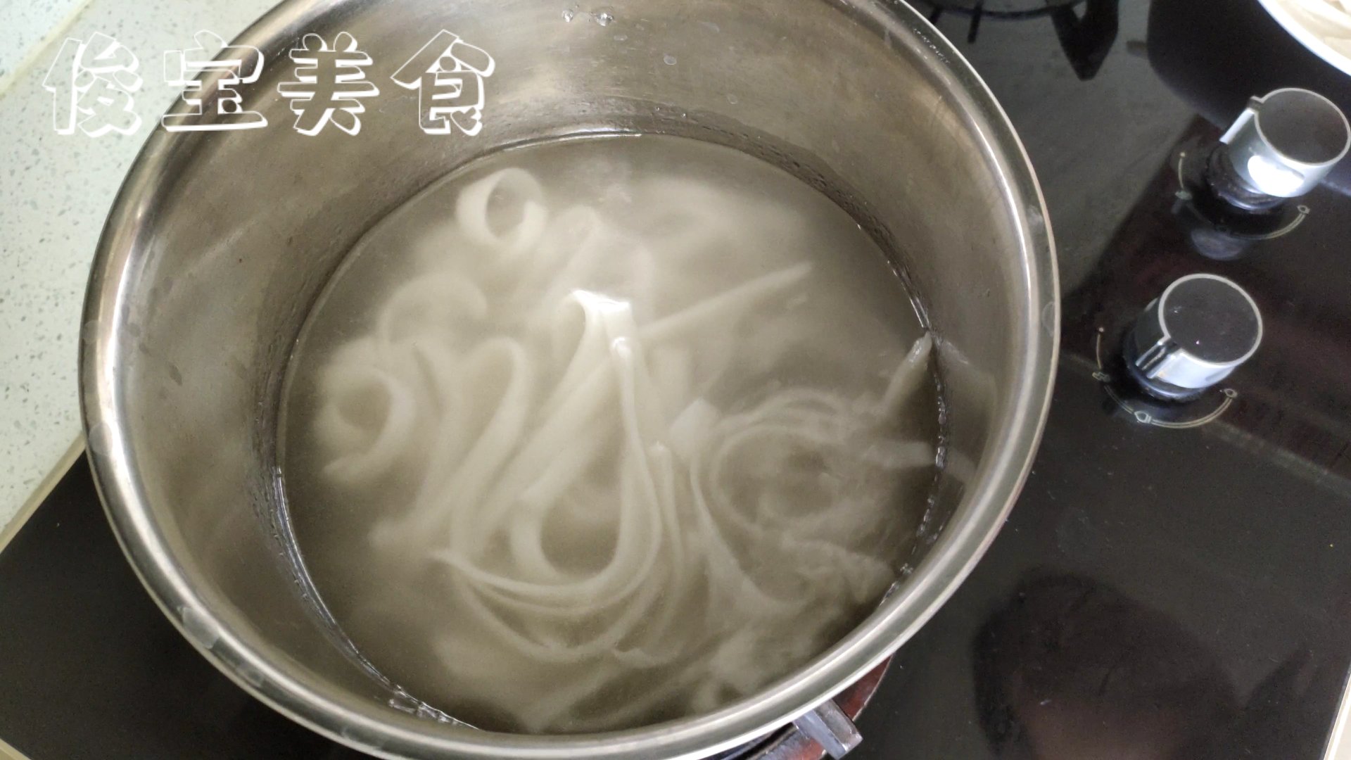 现成的米粉是怎么做出来的,纯手工传统米粉制作全过程