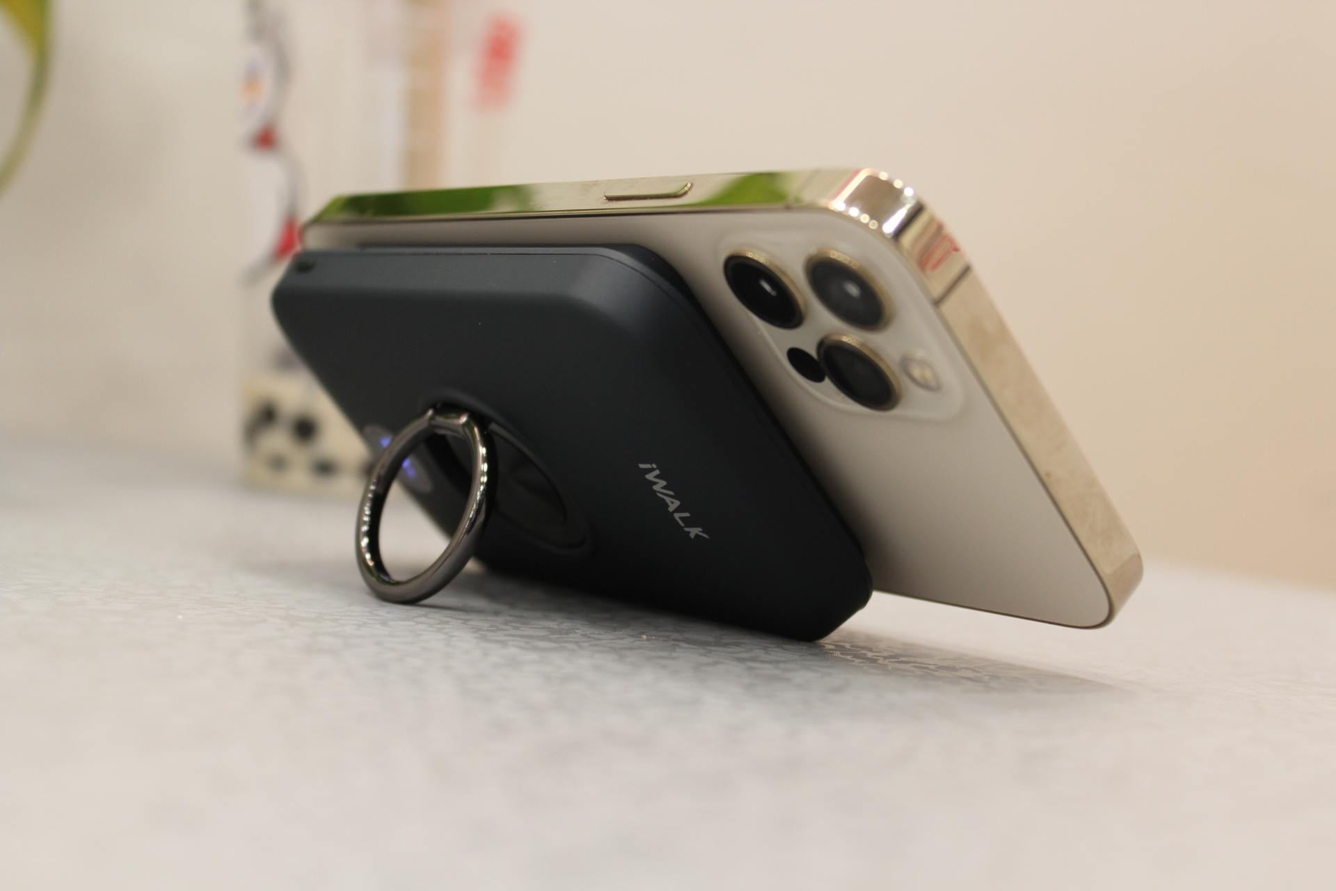 磁吸充电宝iwalk,iwalk无线磁吸充电宝