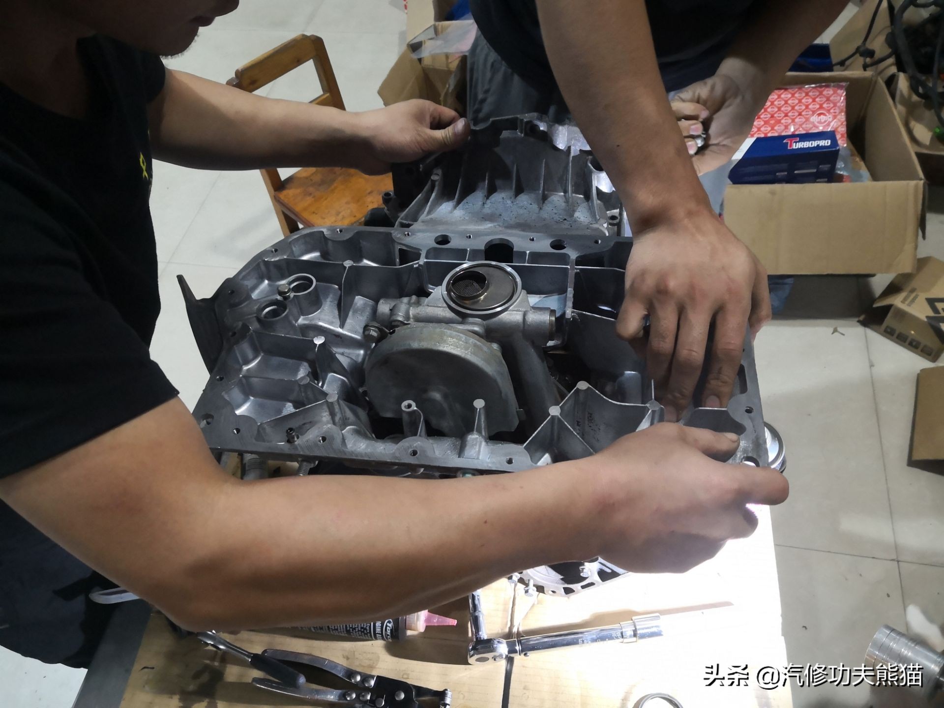 2003年老奥迪a6,2012年奥迪a6经典