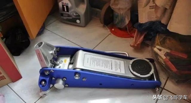 发动机更换正时皮带操作方法,东风标致4081.2t更换正时皮带视频