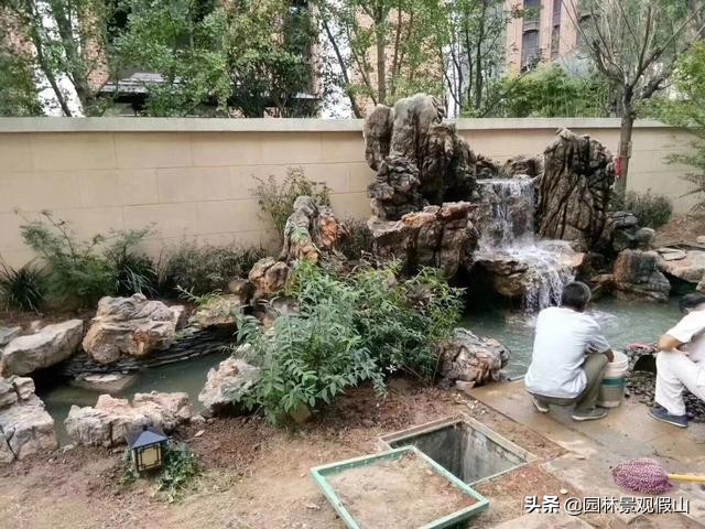 院里有假山好吗,家中院里做个竖着假山好吗