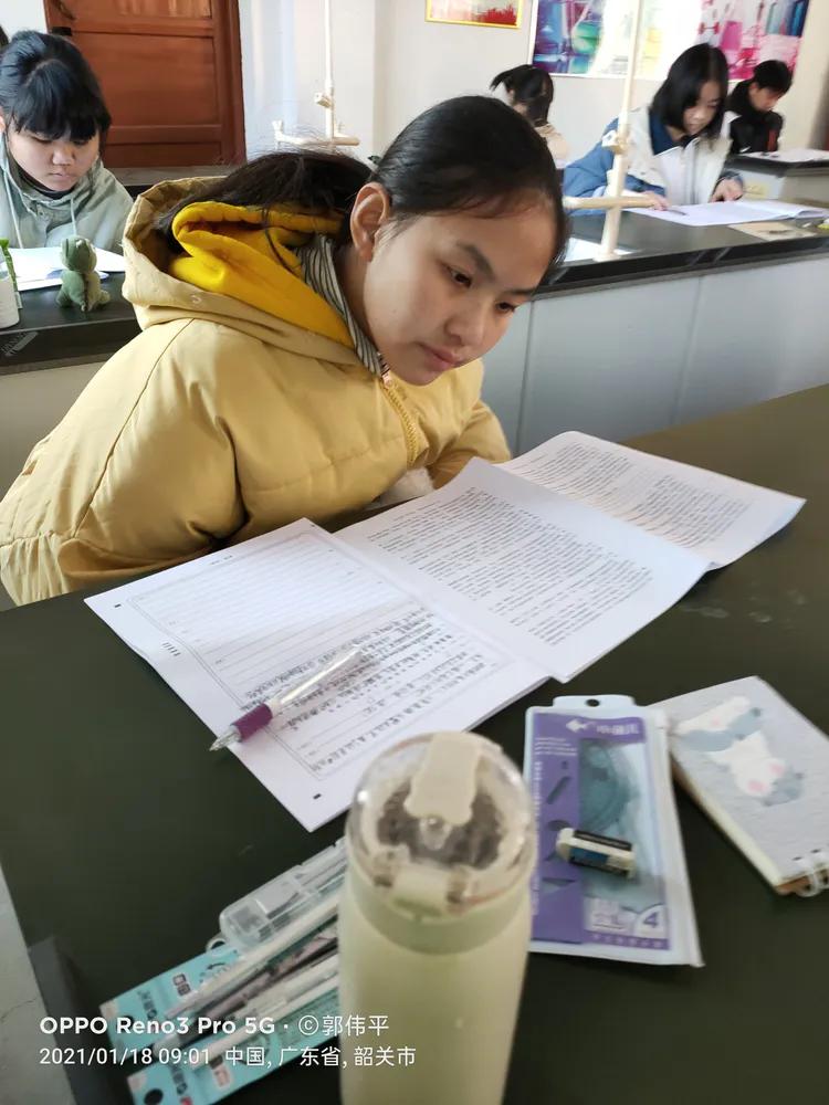 九三班成绩表,中二班新生评语