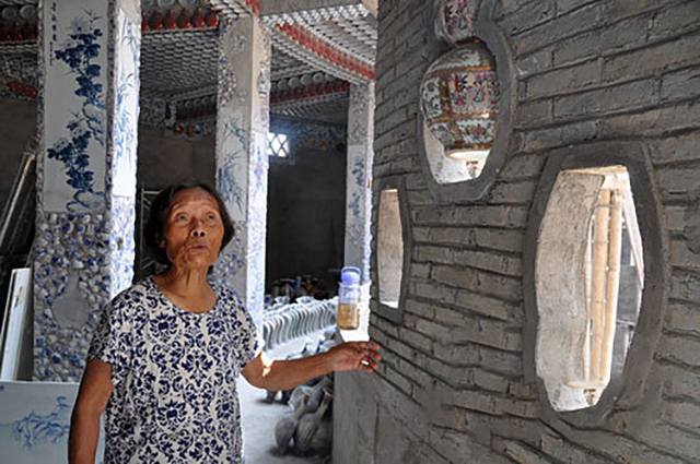 88岁老太徒手造千年瓷宫,80岁老太5年造瓷宫花费6000万