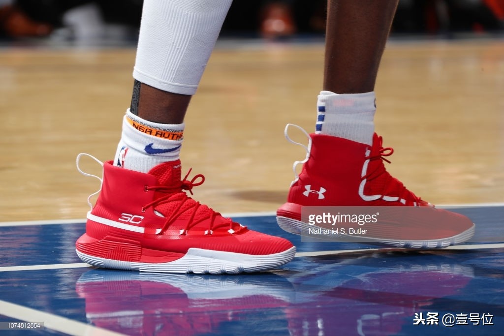 2018年圣诞大战詹姆斯穿的球鞋,2018年都有哪些经典球鞋