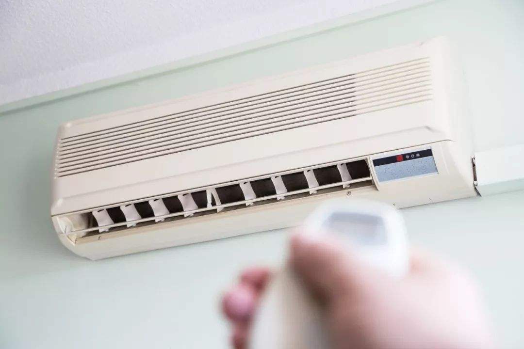 中央空调和分体式空调哪个划算,安装分体空调和安装fcu空调的利弊