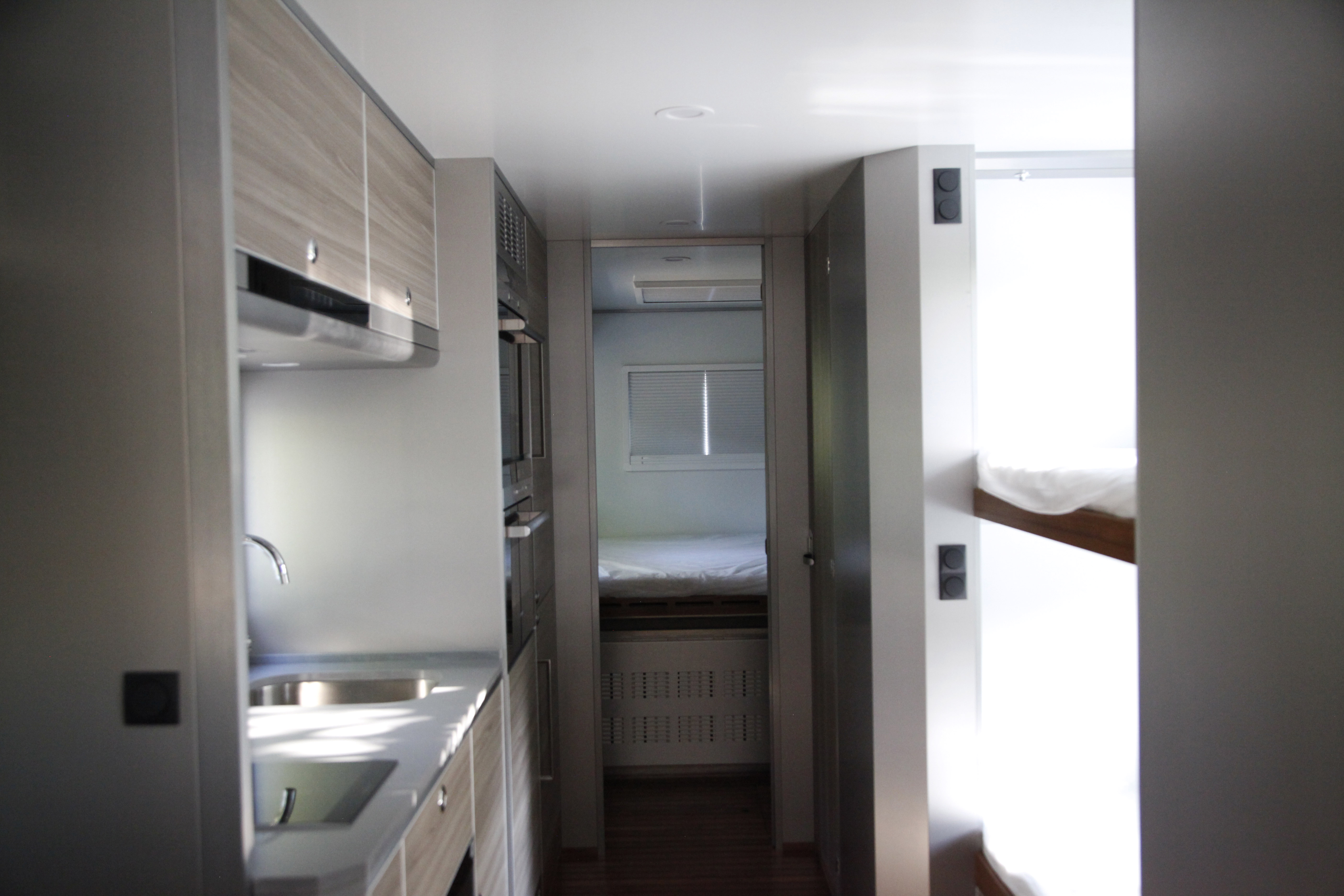 越野强劲王者，独栋别墅享用，阿莫迪罗曼8x8征服你了吗？