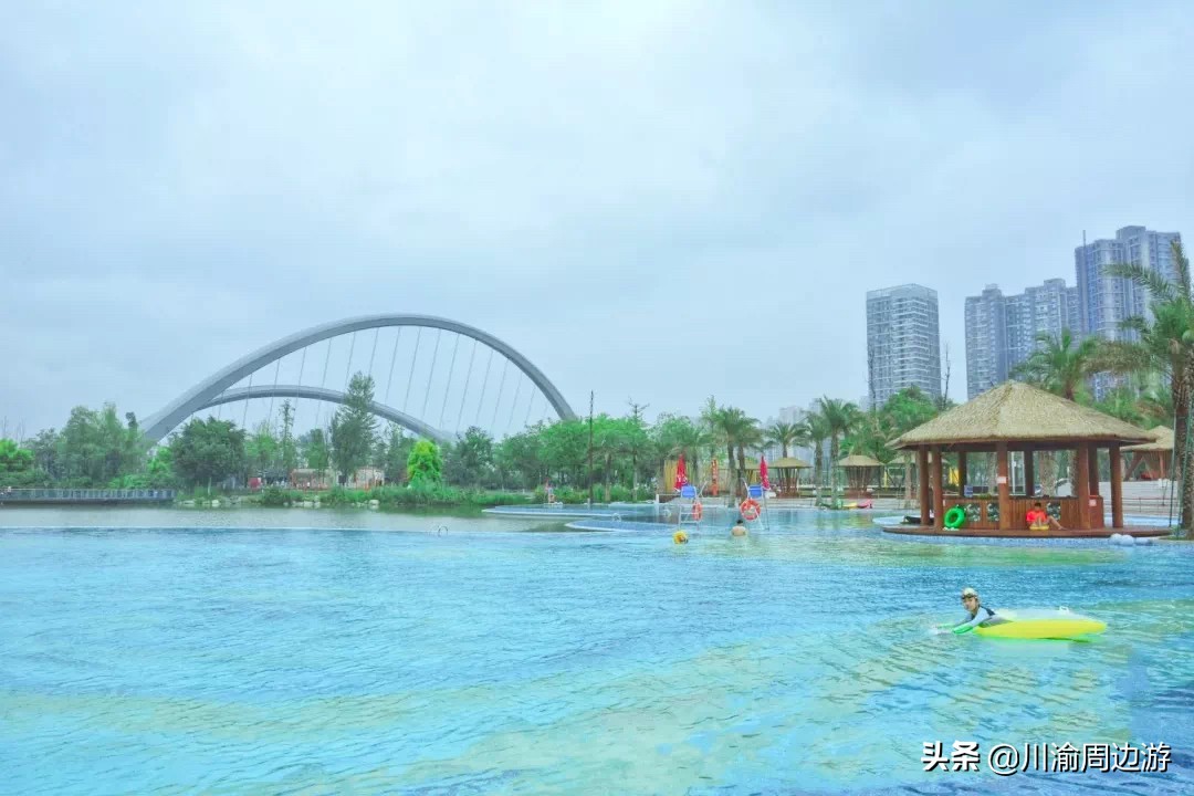 马尔代夫主题游潜水池,四川无边际泳池多少钱