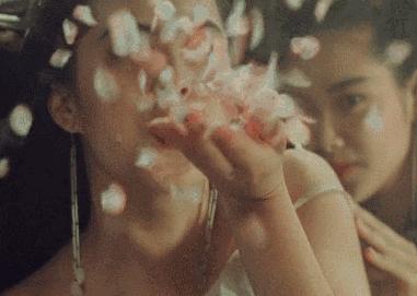 一张照片变身港风女神王祖贤,王祖贤依旧美艳动人