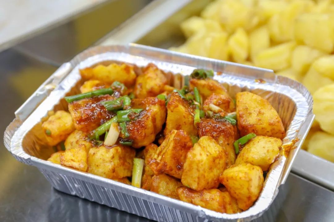 10块钱吃垮川大后街25家店，快快收藏