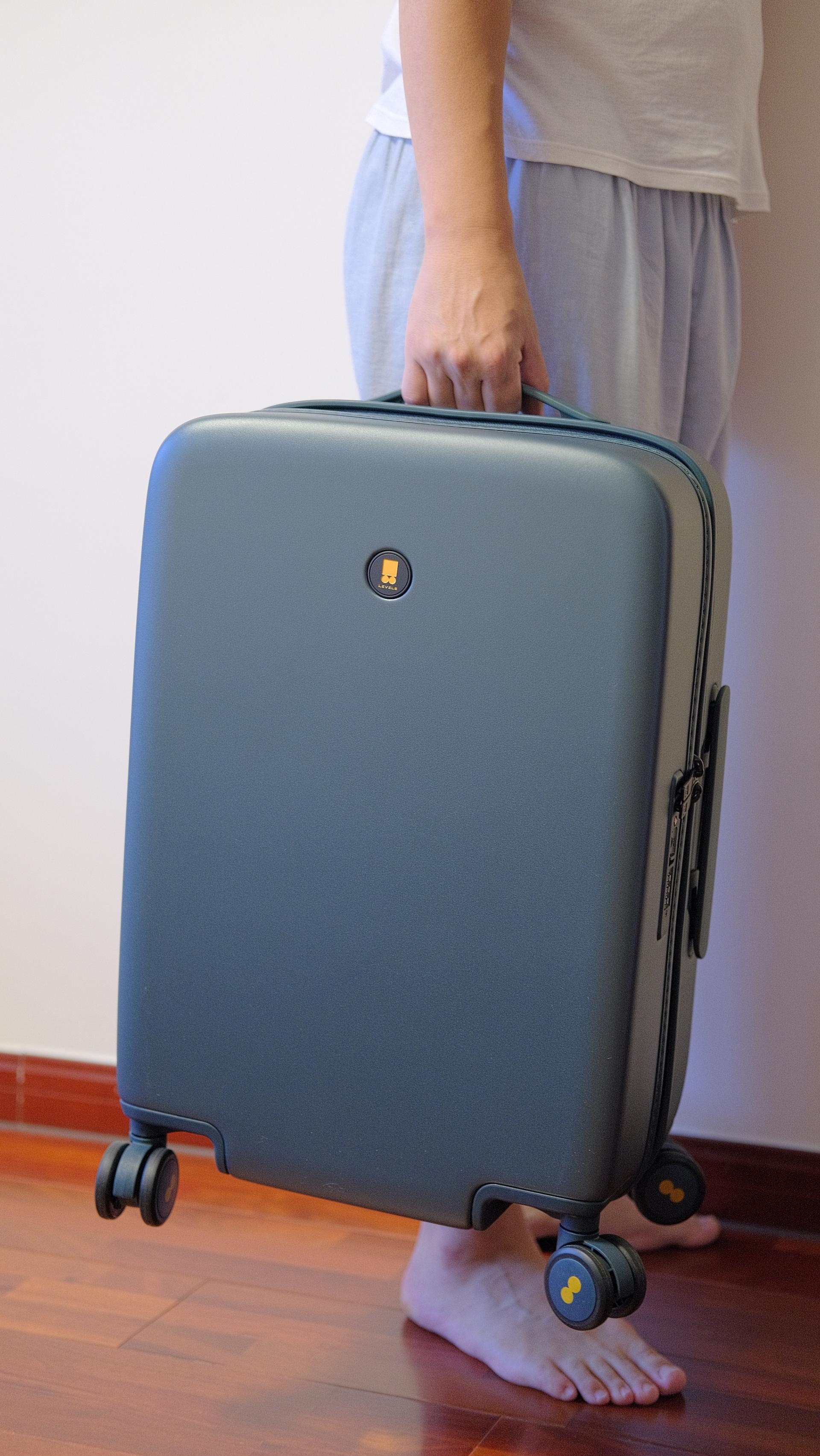 地平线八号旅行箱旗舰版,地平线8号和90分旅行箱哪个好看