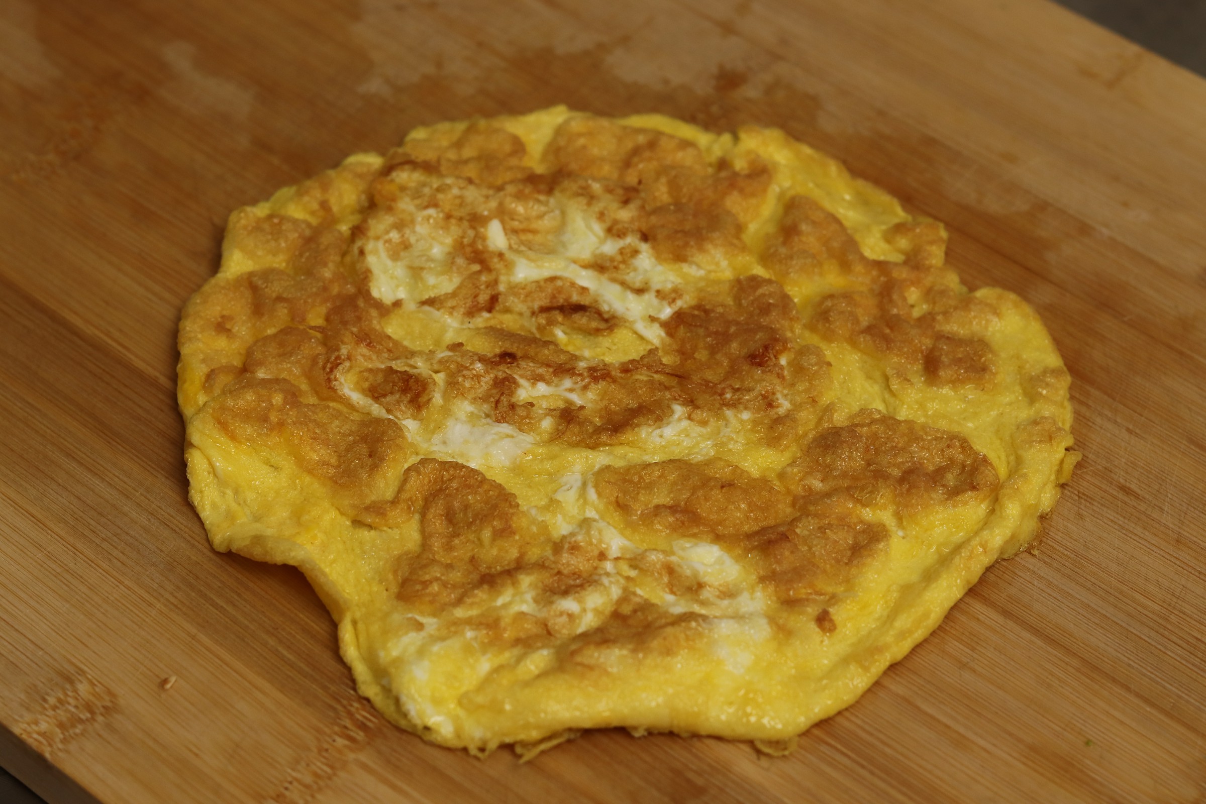 西兰花必须焯水炒最好吃不上火,炒西兰花焯水的正确做法