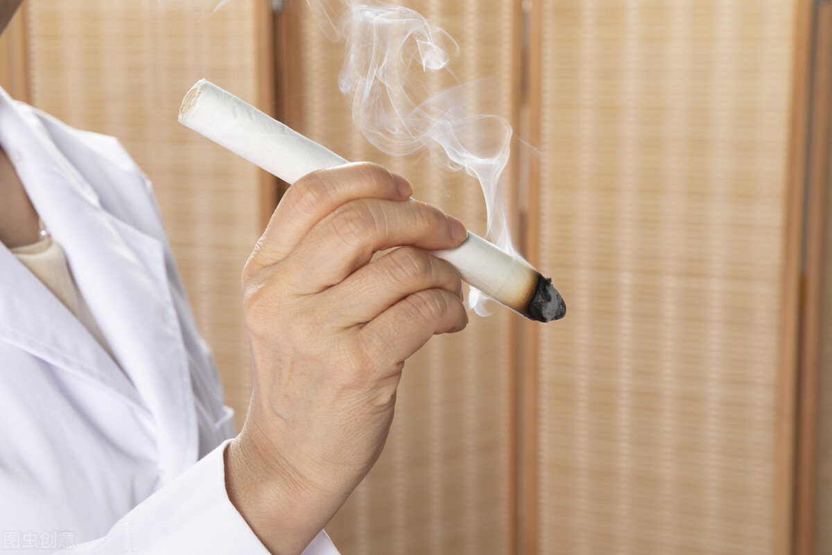 艾烟熏有毒吗,艾灸的烟致癌吗