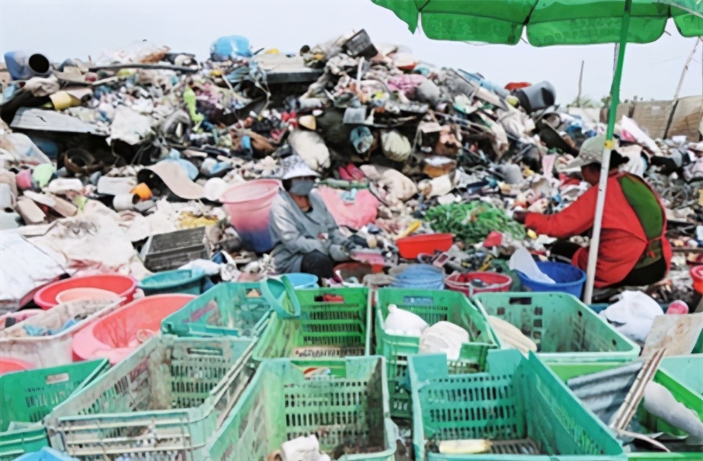 霍金预言科学未解之谜,霍金预言人体内发现塑料颗粒