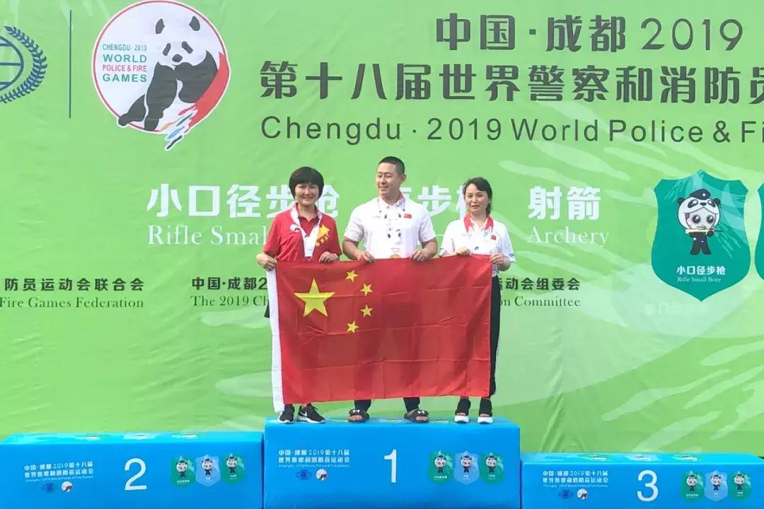 平顶山民警站上世警赛舞台张慧萍斩获世警射击比赛亚军