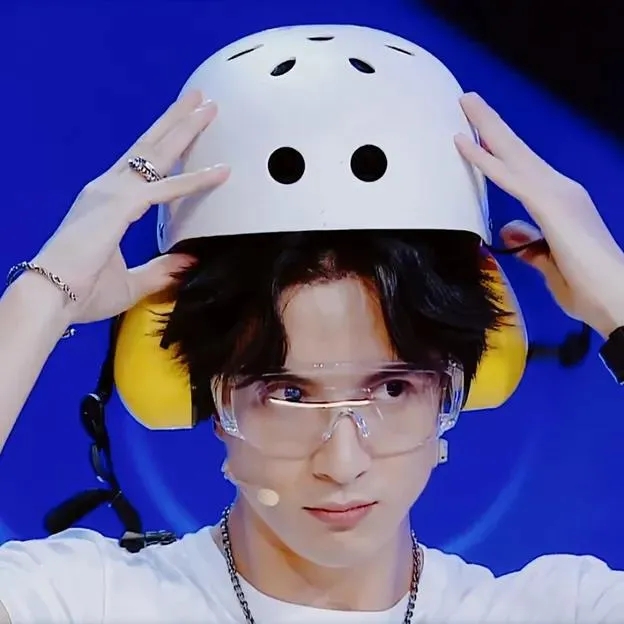 薛之谦头像高清图片微博,薛之谦壁纸头像